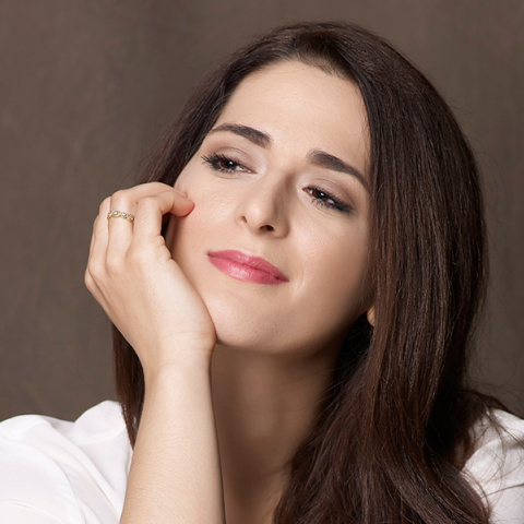 Βερόνικα Δαβάκη