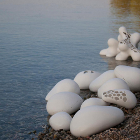 Η Λιάνα Παπαλέξη και η «H Αλίκη στην χώρα της πορσελάνης» στην Γκαλερί Αστρολάβος δεξαμενή