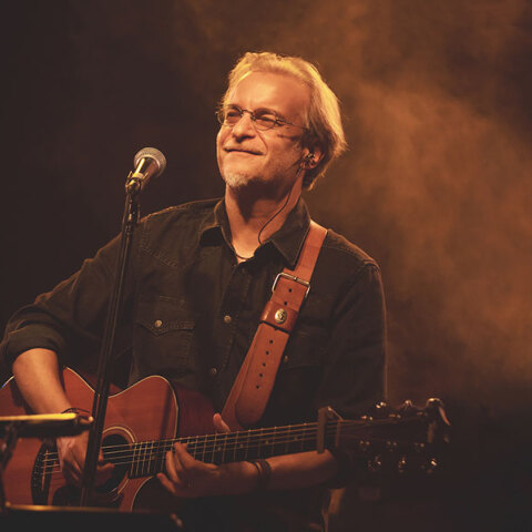 Οι Περσείδες του Μίλτου Πασχαλίδη θα «φωτίσουν» το Θέατρο Βράχων Μελίνα Μερκούρη