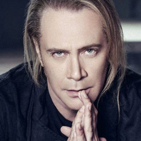 Ο Στέφανος Κορκολής στο Θέατρο Άλσος