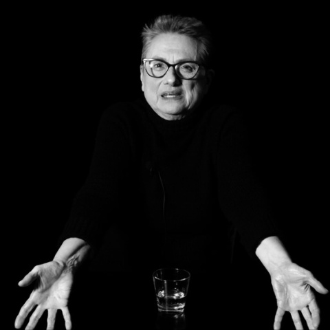 Έμμονες ώρες στον τόπο της πραγματικότητας