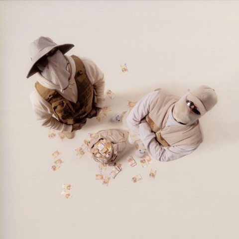 Mikros Kleftis, Tsaki – Cash Out