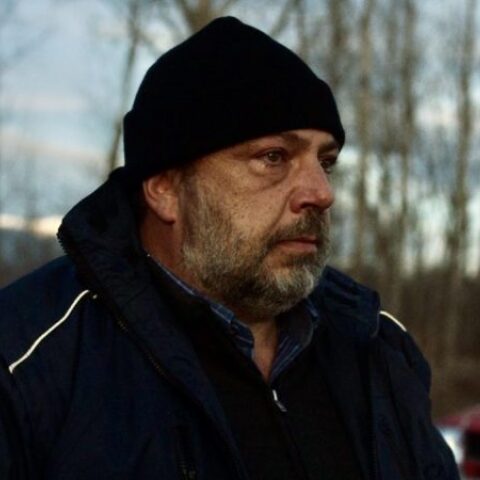 Στάθης Σταμουλακάτος (Πίσω από τις θημωνιές)