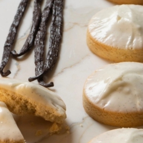 Μπισκότα με γλάσο βανίλιας