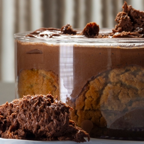 Γρήγορη μους σοκολάτας από τον Στέλιο Παρλιάρο 