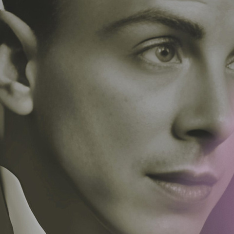 Ο Asaf Avidan στο Θέατρο Λυκαβηττού