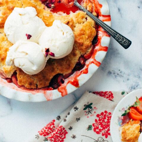 Συνταγή για Cobbler με φρέσκιες φράουλες