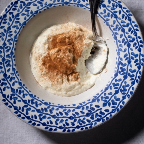 Κρέμα με cottage cheese και κανέλα