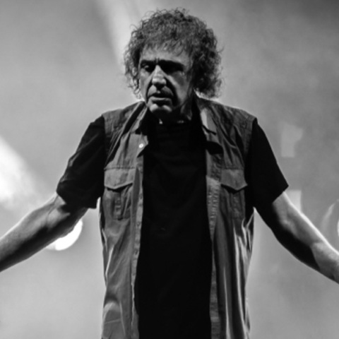 Release Athens 2024: Ο Βασίλης Παπακωνσταντίνου στην Πλατεία Νερού