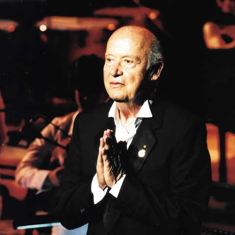 Ο Μίμης Πλέσσας