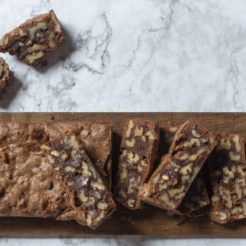 Μπράουνι με καρύδια Ικαρίας 