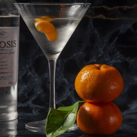 Dry Martini με μαστίχα και μανταρίνι