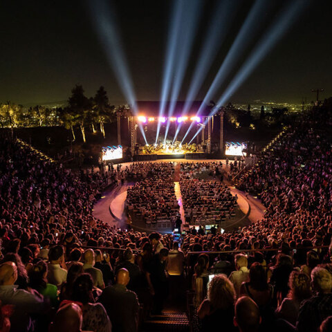 Τίποτα δεν πάει χαμένο: 50 χρόνια τραγούδια για έναν καλύτερο κόσμο στο Δημοτικό Θέατρο Λυκαβηττού