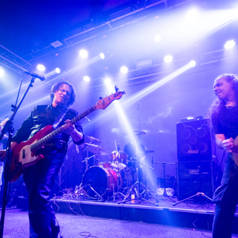 Τα Μωρά στη Φωτιά επιστρέφουν στο Κύτταρο