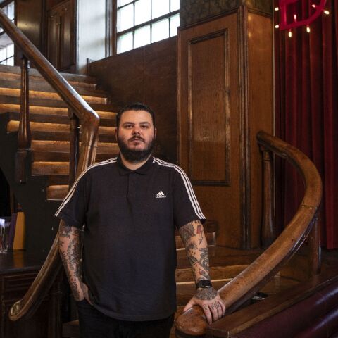 Άνταμ Κοντοβάς