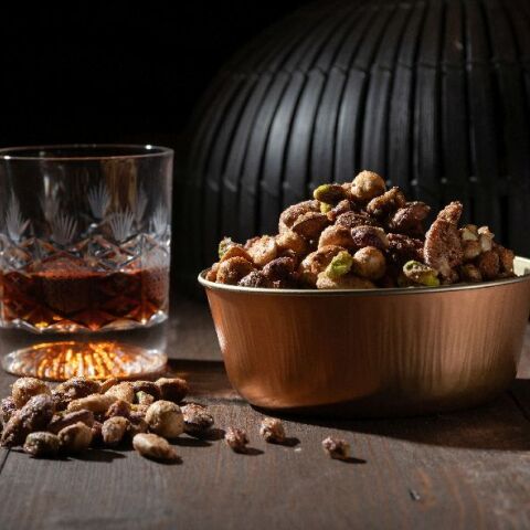 Καραμελωμένοι πικάντικοι ξηροί καρποί