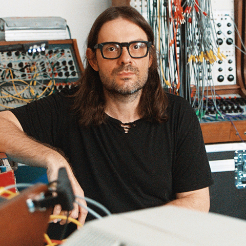 Ο Alessandro Cortini για μία μοναδική ζωντανή εμφάνιση στο Arch Club – Live Stage