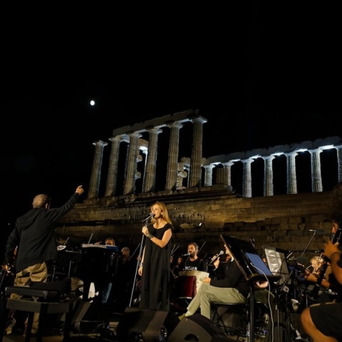 Σταύρος Ξαρχάκος: Το Ταξίδι στο Φως στο Ηρώδειο 