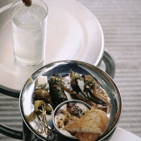 Κόμνα Τράκα