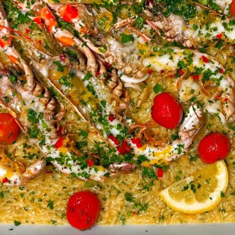 Γιουβέτσι με καραβίδες 