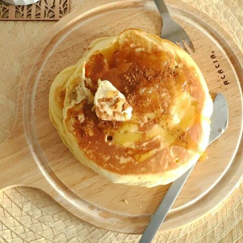 Αφράτα pancakes με μήλο και κανέλα