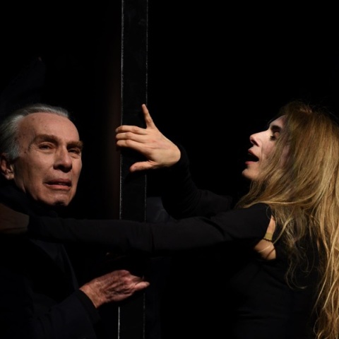 Νόρα στο θέατρο Άττις