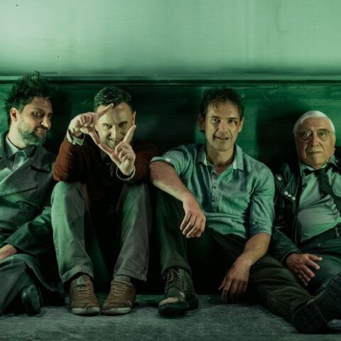 Ο πουπουλένιος στο Σύγχρονο Θέατρο