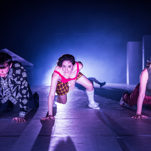 Τα σκυλιά του Ανέστη Αζά στο Θέατρο Δίπυλον