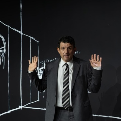 Μιχάλης Οικονόμου (Ο εχθρός του λαού)