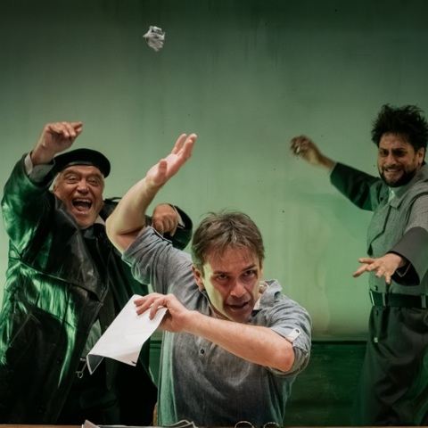 Πουπουλένιος, Σύγχρονο Θέατρο