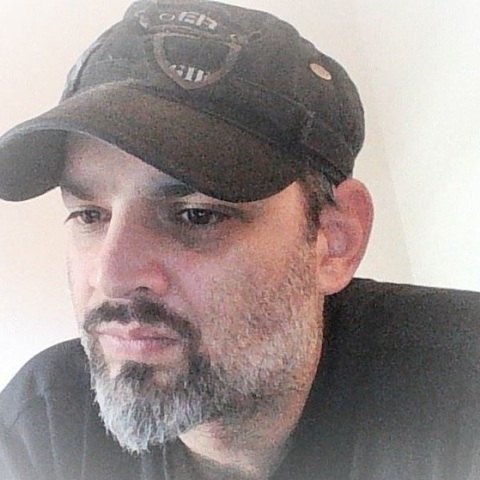 Γιώργος Παλούμπης (Έντα, Ανεξάρτητα Κράτη, Άγριοι)