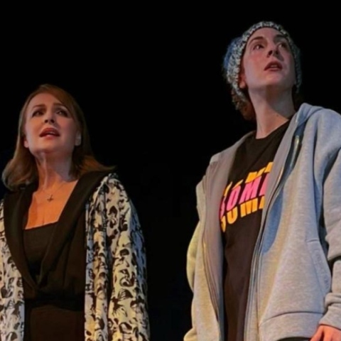 «Η Κουταλένια» του Λι Χολ στο Θέατρο Μουσούρη