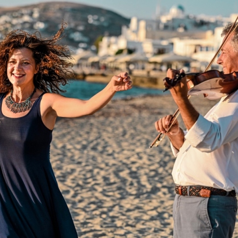 Νίκος Οικονομίδης - Κυριακή Σπανού: «Απόψε .. Χορεύουμε» στο Κύτταρο