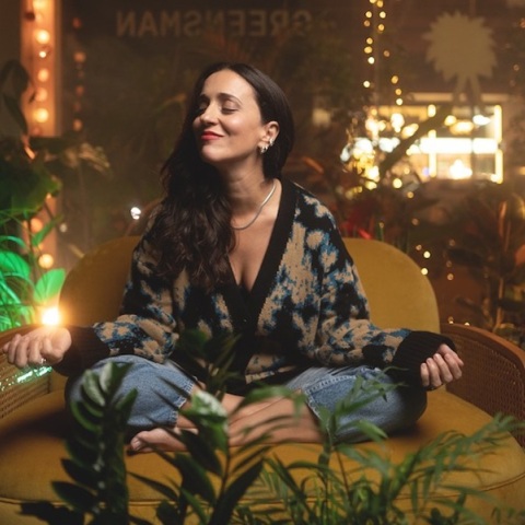 Ευτυχία Μητρίτσα: Αιώνιες γυναίκες «Το πρώτο βλέμμα»