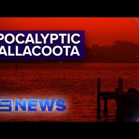 Victoria Bushfires: 14 emergency level fires burn | Nine News Australia
