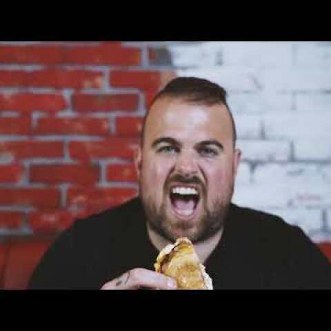 Όταν ο Νικόλας Ράπτης συνάντησε τα νέα burgers μας | TGI Fridays™ GR