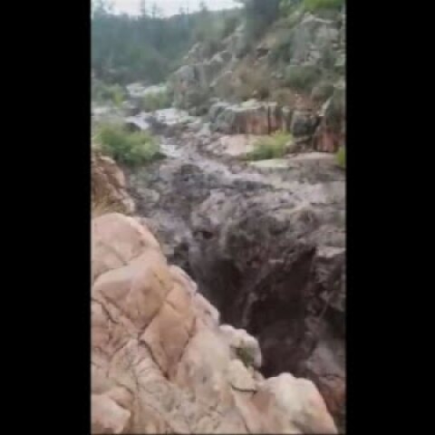 Raw: Deadly Flash Floods Hit Ariz. Swimming Hole