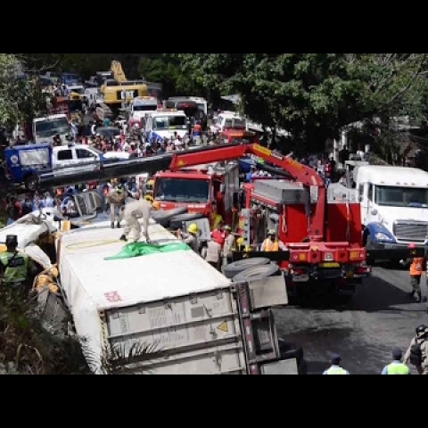 At least 15 killed, over 35 injured in Honduras bus crash