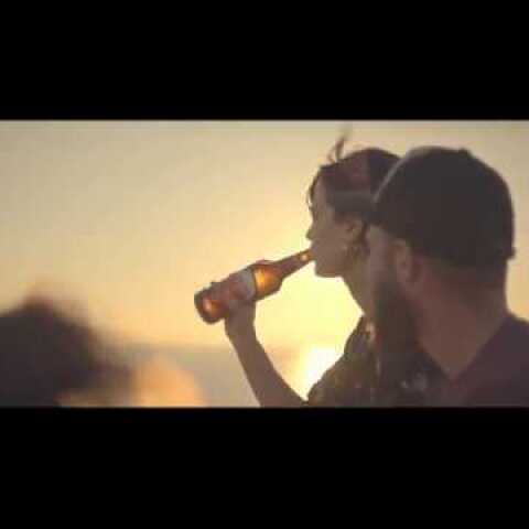 Κέρνα μια AMSTEL