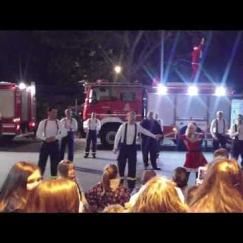 Χριστουγεννιάτικη Εκδήλωση Πυροσβεστικής Υπηρεσίας Λιτοχώρου (firefighter dancing)