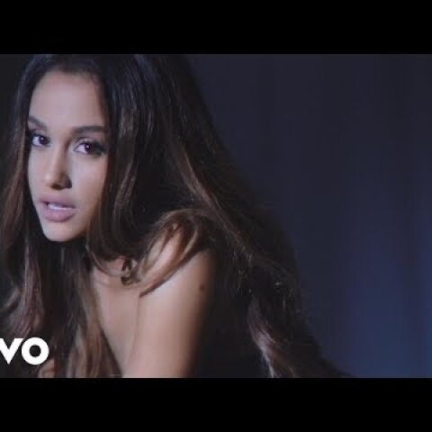 Ariana Grande - Dangerous Woman