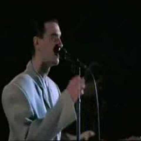 Talking Heads - Girlfriend Is Better (from Stop Making Sense