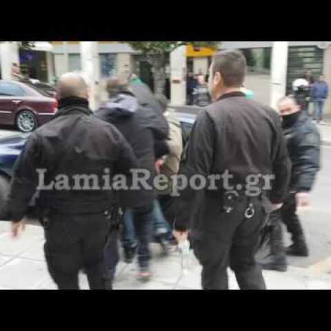 LamiaReport.gr: Στα δικαστήρια Λαμίας ο δράστης της δολοφονίας