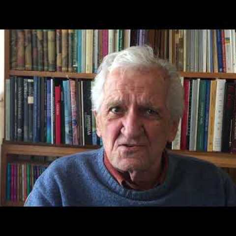 Ο ποιητής Τίτος Πατρίκιος μιλάει με τον City Lover