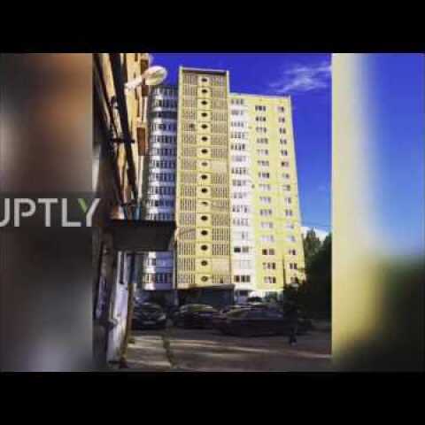 See real life SPIDERMAN scaling Perm tower block