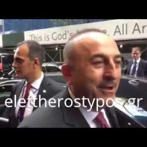 Αγενής ο Τσαβούσογλου σε Έλληνα δημοσιογράφο για το θέμα του ασύλου των «8»