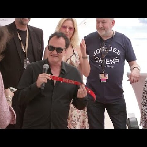 Tarantino picks up best dog award in Cannes