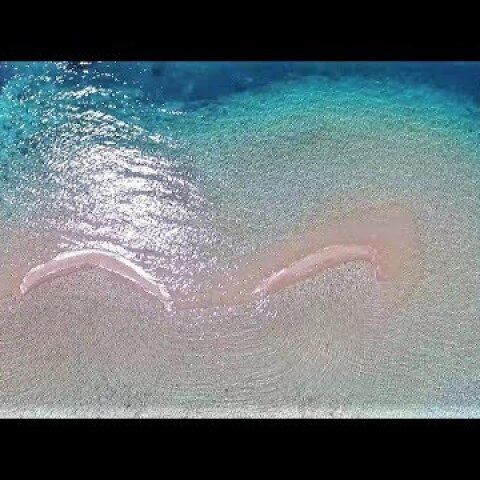 Τα παραδεισένια δίδυμα νησάκια που βυθίζονται, 1 ώρα από την Αθήνα beautiful islets Greece Drone