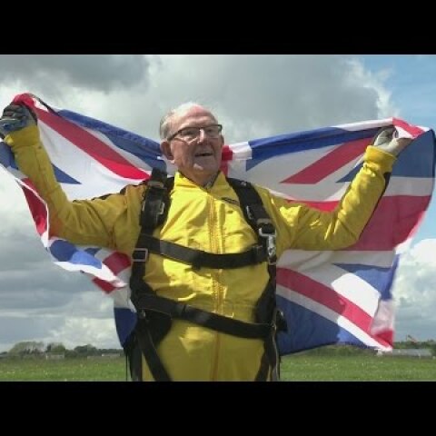 101-year-old D-Day veteran breaks world skydiving record