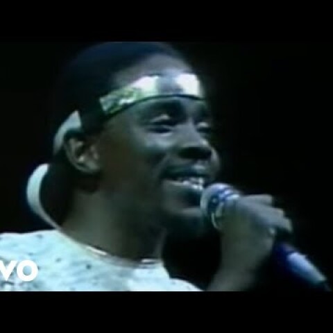 Earth, Wind & Fire - Fantasy (Live)